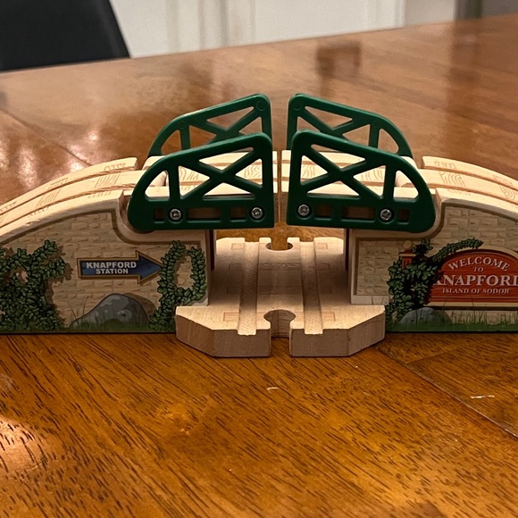Brendam Draw Bridge Thomas and Friends - Picture 3 of 7
